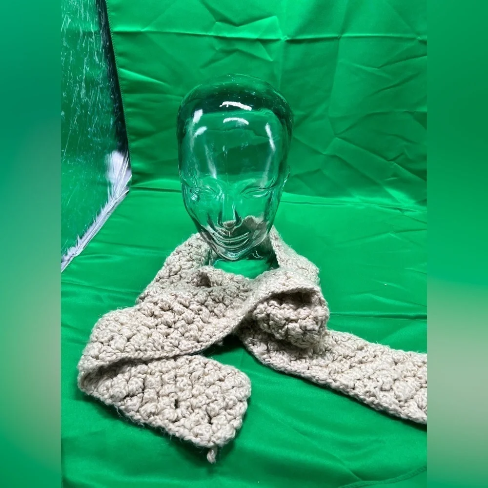 Hand crotchet cream scarf